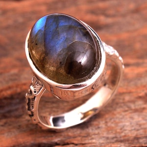 Labradorite Ring, 925 Sterling Silver Ring, Handmade Designer Ring, Bohemian Ring, Halloween Gift, Gift For Her