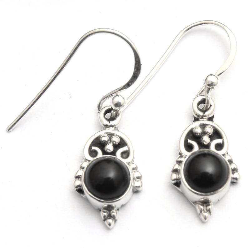 Black Onyx Round Shape Gemstone Earring sve3528 925 Sterling Silver Handmade Designer Drop /& Dangle Earring Jewelry Length 1.1