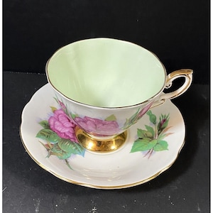 Paragon By Appointment To Her Majesty The Queen Tea Cup Saucer Bone China Signed