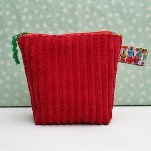 kleine  rote Kosmetiktasche Cordstoff
