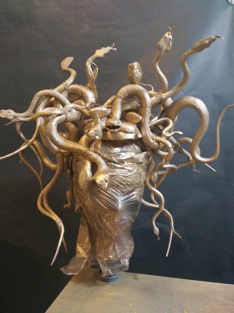 moving snakes medusa headpiece