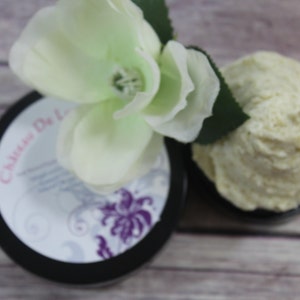 Cucumber Melon Moisturizing Whipped Sugar Body Scrub with Carrot Seed Oil