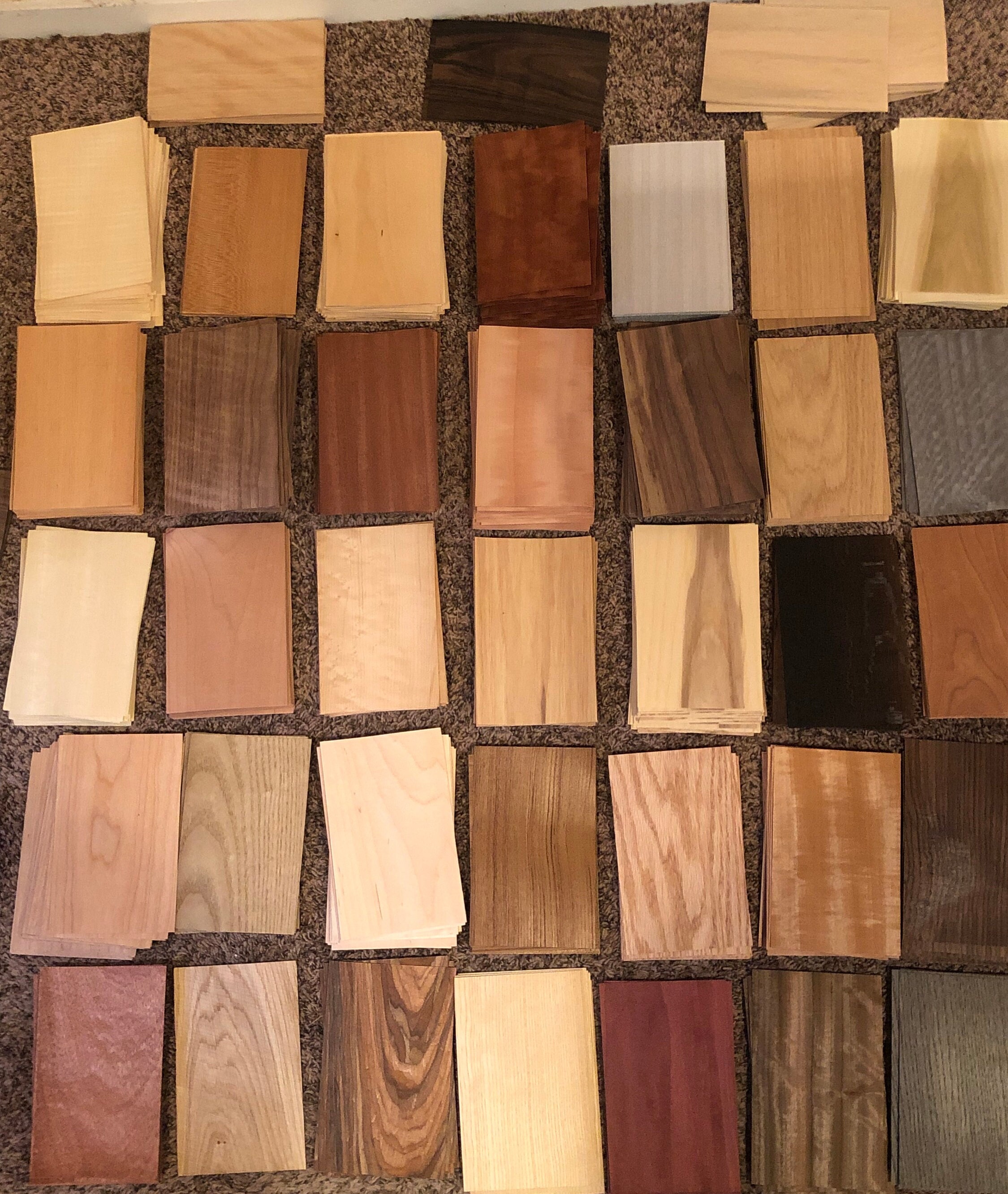 Set Impiallacciatura Legno - 12 Tipi X 24 Fogli, Spessore 0.6mm - Per Intarsio, Modellismo, Fai Da Te - Foto 2