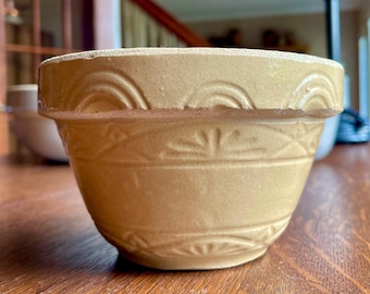 Vintage Yellowware Mixing Bowl, Antique Stoneware Mustard Yellow