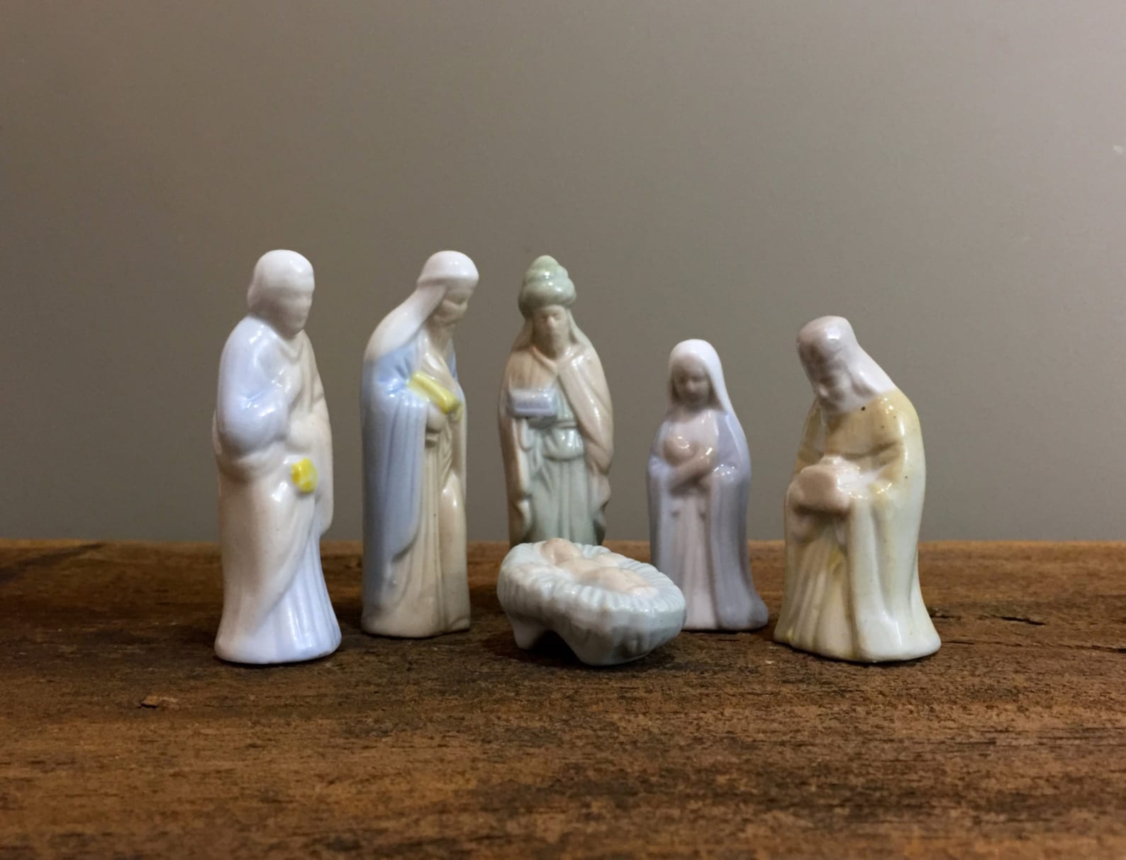 Vintage Porcelain Nativity Set Porcelain Creche Bethlehem Etsy