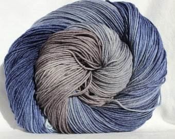 RTS Hand dyed yarn,blue / gray, variegated yarn, fingering weight, superwash merino /nylon  100g