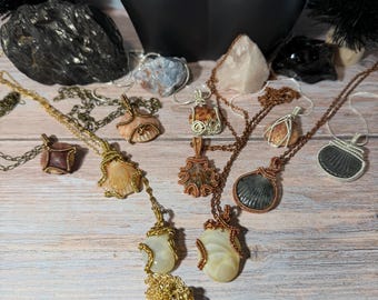 Wire weaved Seashell pendant necklaces