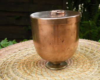 BENHAM & SONS Beautiful English Three Piece Copper and Brass Ice Cream Bombe.  Int Diam: 4" / 10cm,  Weight 1.03lb /0.47kg ,  1.4mm thick