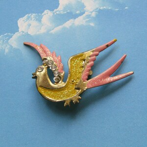 Vintage Cartoon Characters Pin, Cartoon Badge, Pins for Collectors, Pins for Kids, Collectible Bads, Fairy Bird Pin