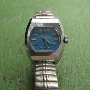 Vintage Chaika Mechanical Watch: USSR Woman's Wristwatch, Serviced