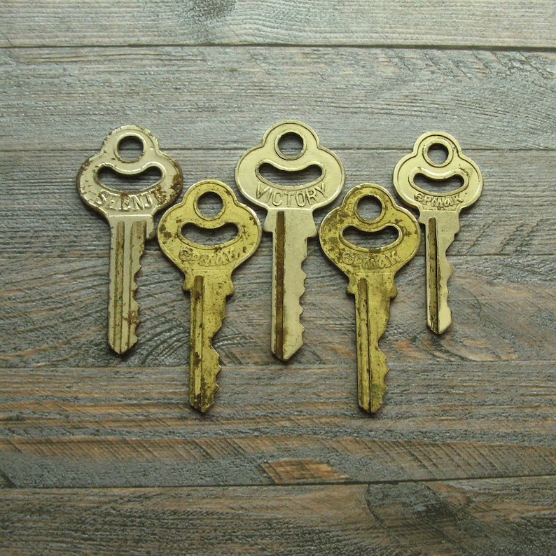 Set of 6 Vintage Keys Vintage Finding Small Keys Key to My Etsy