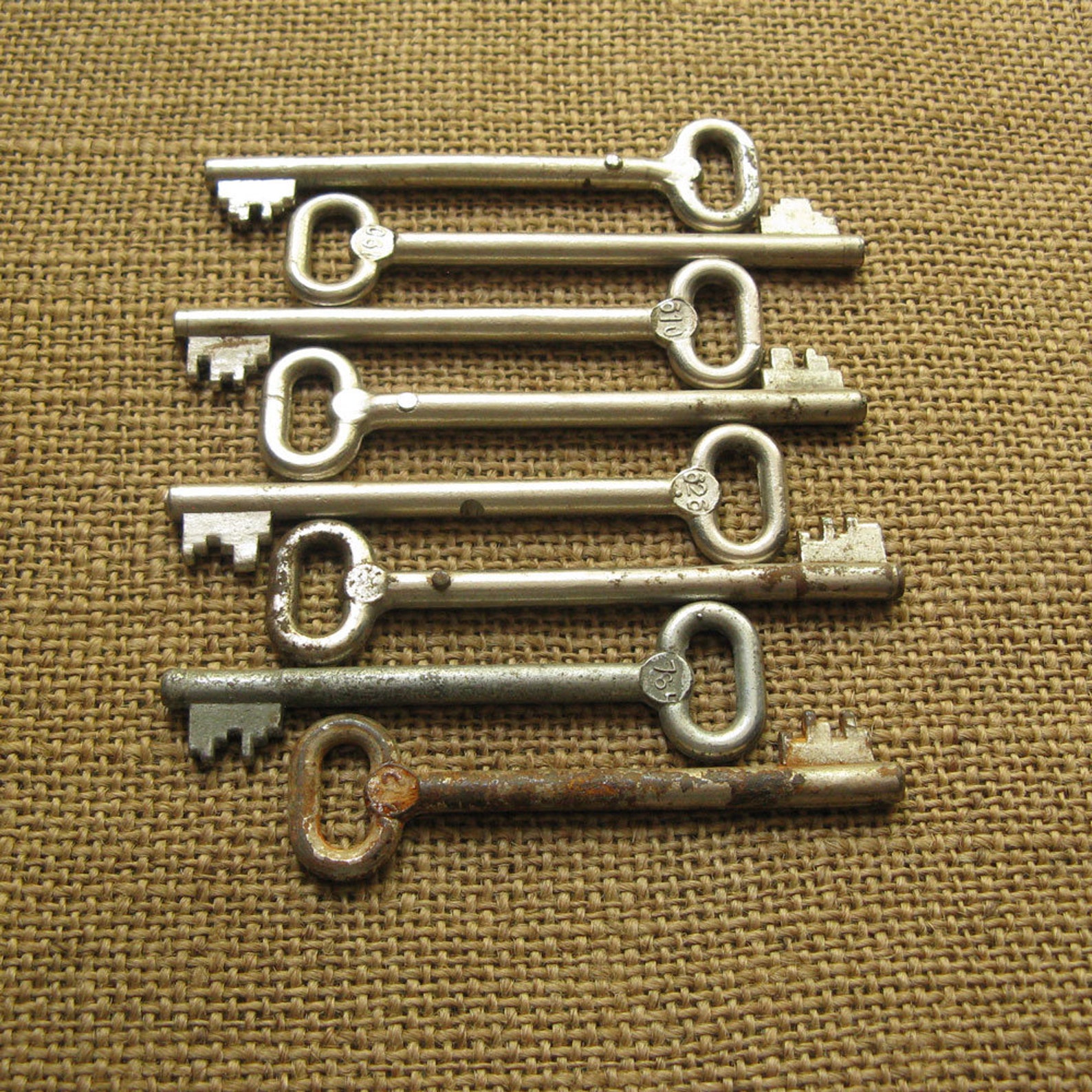 Vintage Skeleton Keys Old Fashioned Keys Large Metal Keys Etsy