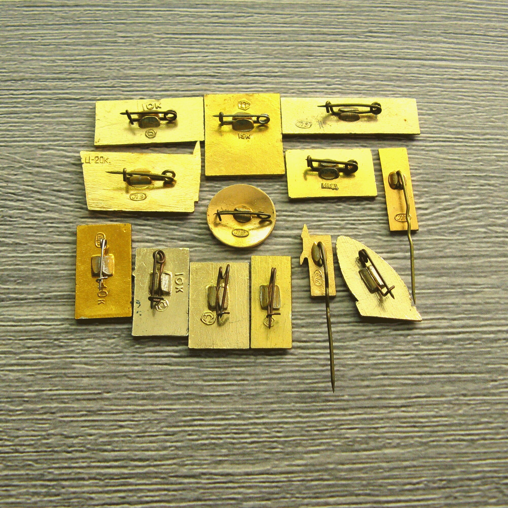 Lot De 20 Insignes Spatiaux Soviétiques Vintage URSS - Fusées, Union