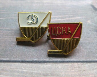 Lot D'insignes Et épingles Vintage URSS (CCCP) Sur Thème Hockey - Collection Soviétique - Occasion