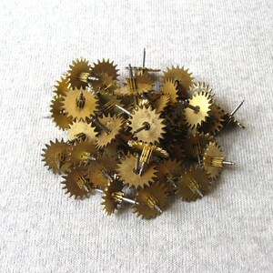Klockhjul i vintagemässing: Steampunk-monteringsdelar, 20 mm (set om 13) bild 6