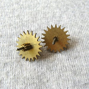 Klockhjul i vintagemässing: Steampunk-monteringsdelar, 20 mm (set om 13) bild 7