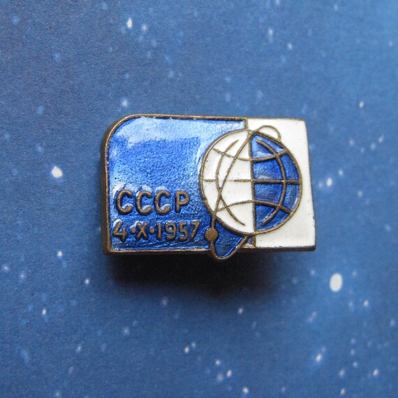 First Space Satellite, Cosmonaut Pins, Space Badg… - image 1