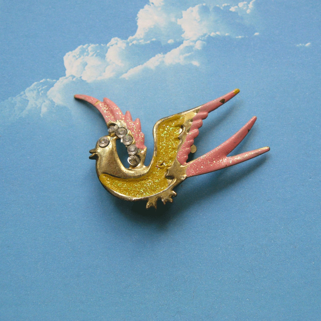 Vintage Cartoon Characters Pin Cartoon Badge Pins For Collectors Vintage Cartoon Characters Pin Cartoon Badge Pins For Collectors