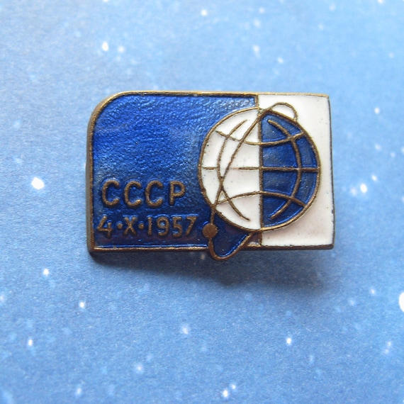 First Space Satellite, Cosmonaut Pins, Space Badg… - image 3