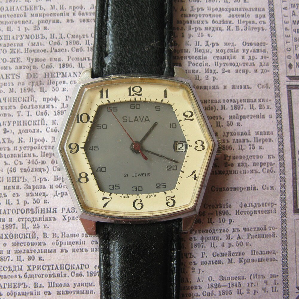 Montre Vintage SLAVA USSR - 21 Rubis, Mécanique Manuelle, Cadran Argenté, Années 80