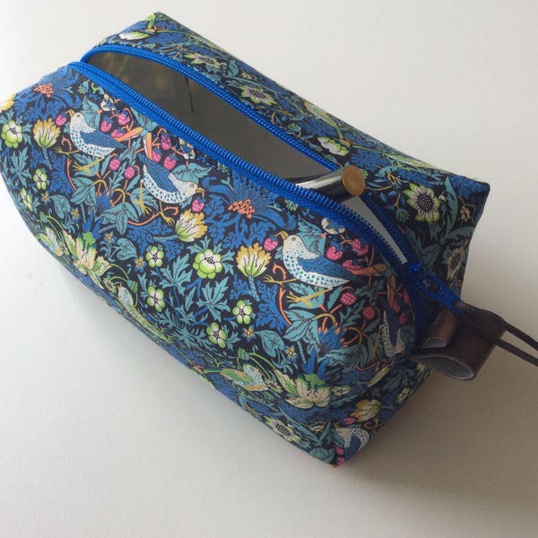 Makeup bag, William Morris Strawberry Thief, cosmetics bag, travel bag, washbag, perfect present, teenage gift, Christmas