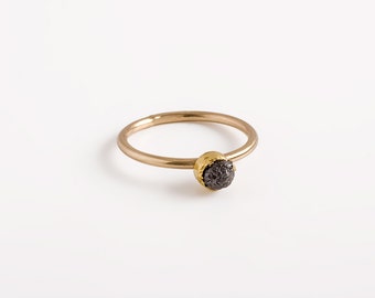 Gold Rohdiamant Verlobungsring, schwarzer Diamant Verlobungsring ungeschnittener Diamant, feiner Schmuck Ring