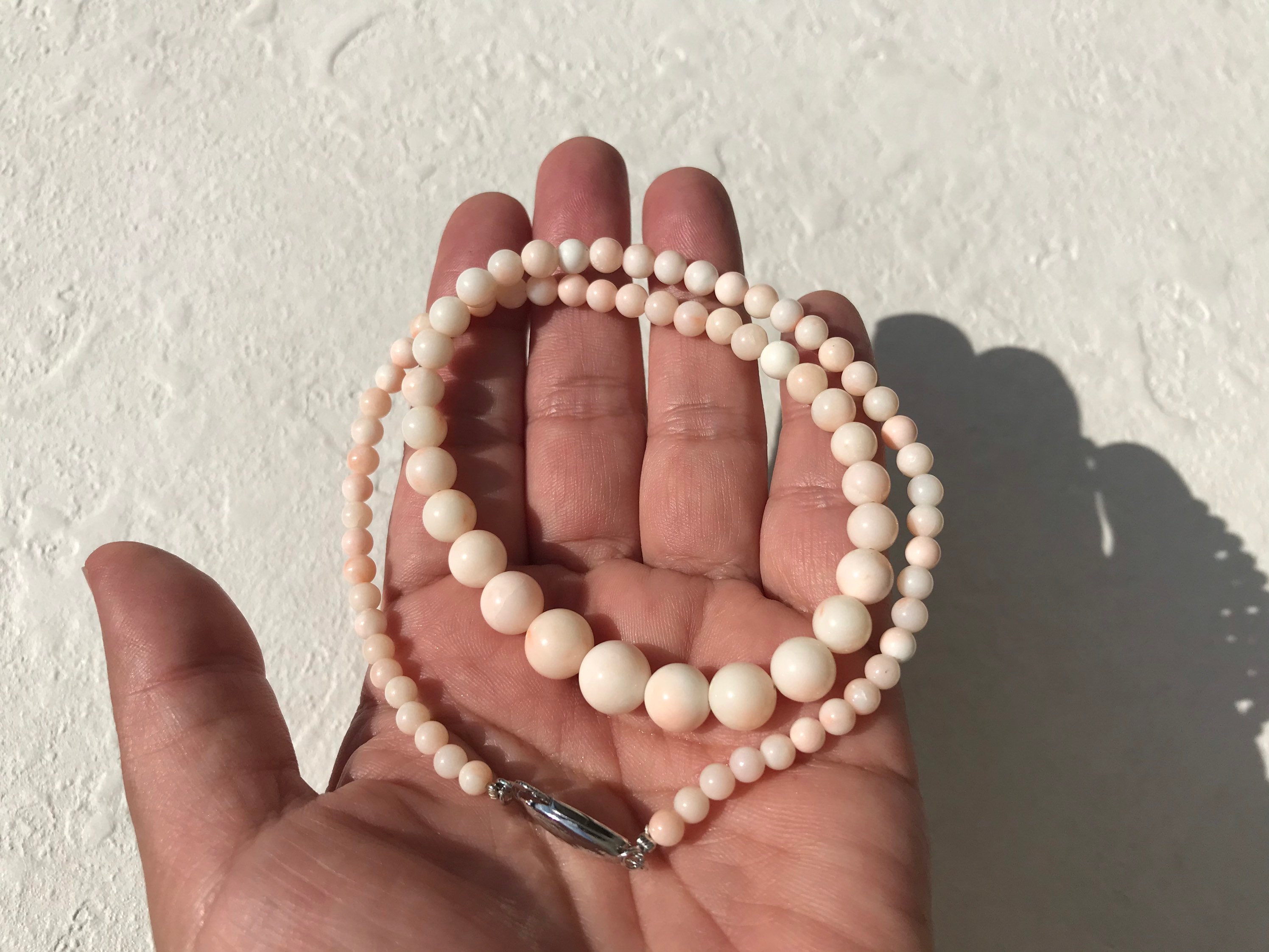 Collana A 9 Fili Con Perle Di Riso Coltivate Marroni, Corallo Dorato E Cristallo