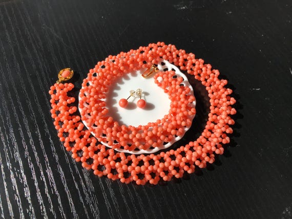 Angel skin Japanese coral stitched three-dimensional vintage necklace