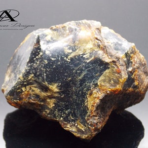 Natural Amber,  Raw amber, natural stone, antique, Collectibles, natural gems. Healing, natural medicine, Natural Raw Baltic Amber Stone