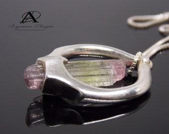 Pendentif en argent tourmaline bicolore, design unique, 5,5 carats