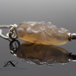 Extremely rare Ancient Dzi  agate, Tibetan Dzi bead, Rare Dzi Bead Pendant, Natural Dzi agate Beads Himalayas, Good Luck Bead, Open Chakras