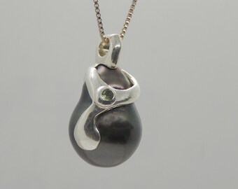 Pendentif perle noire de Tahiti, goutte d'eau en argent sterling, collier 18,5 po.