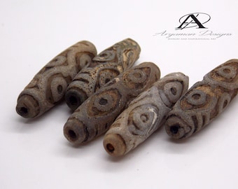 Parure de perles antiques à 6 oeillets en agate Dzi, perles de prière tibétaines de l'Himalaya