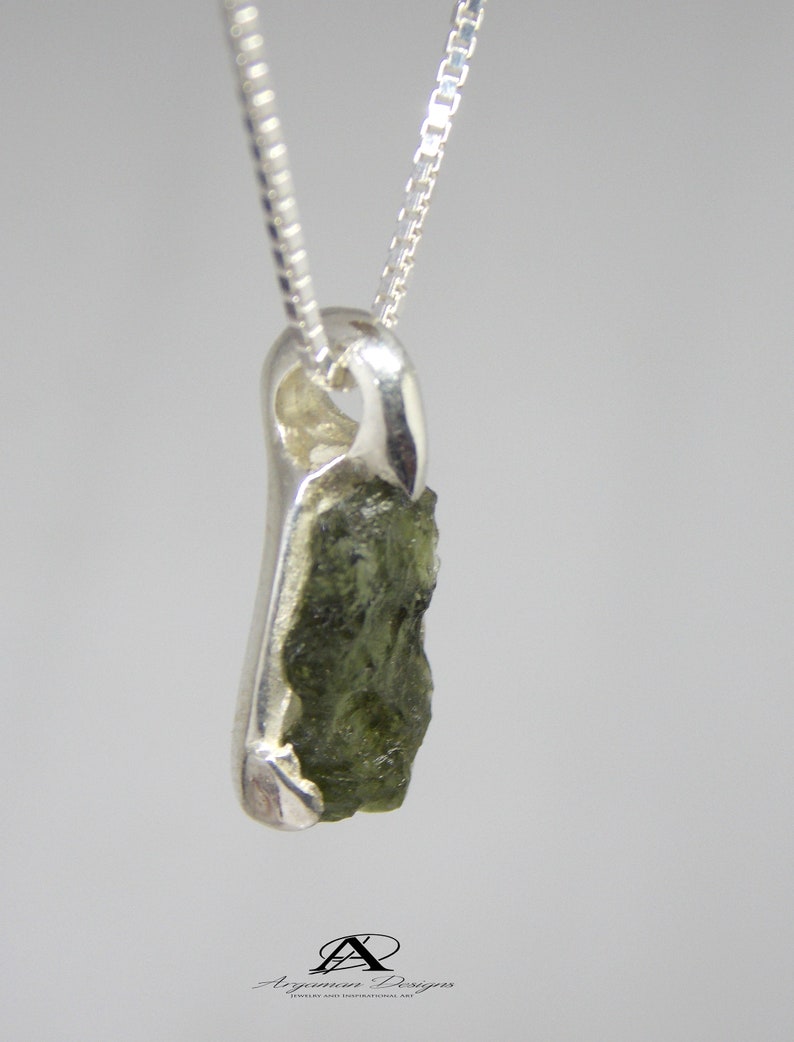 Green pendant Yoga Jewelry Moldavite pendant Healing Crystal Moldavite Jewelry Meteorite Jewelry Healing Jewelry Energy Jewelry