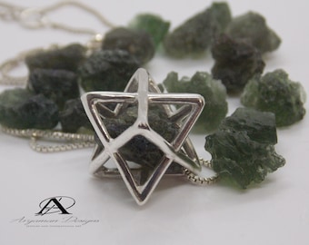 Collier fait main en argent sterling avec pendentif moldavite Merkaba