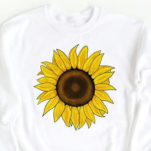 Beautiful Yellow Sunflower Sweatshirt - Cozy and Stylish Sunflower Sweatshirt for Nature Lovers, Warm Sweatshirt, Flower Shirt