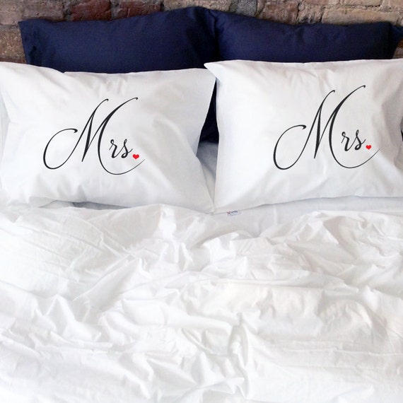 New Set of Mr Right /& Mrs Always Right White Cushion Covers 40cm x 40cm