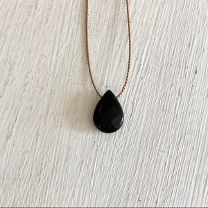 Black Onyx fine cord necklace - Third eye chakra