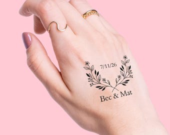Tatuajes personalizados para bodas, diseño floral minimalista en línea, detalles personalizados para invitados.