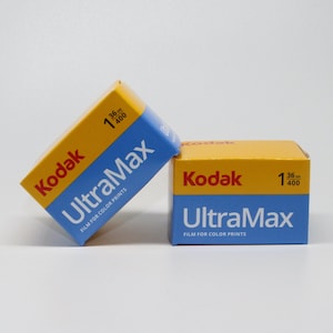 Two packs of Kodak Ultramax 400 35mm Colour High-Speed Film with 36 photos per roll 72 pictures in total Brand-new stock image 3