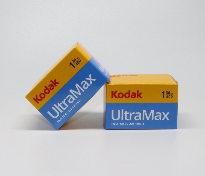 Two packs of Kodak Ultramax 400 35mm Colour High-Speed Film with 36 photos per roll 72 pictures in total Brand-new stock image 3