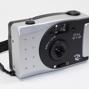 Vintage Lomography PN 919 filmkamera: 28 mm vidvinkelobjektiv med fodral och låda