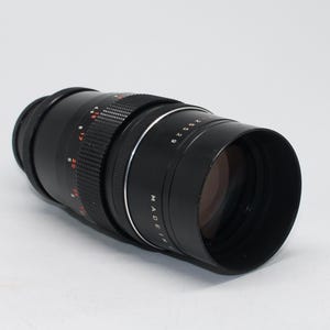 1985 Pentacon 200mm f4 vintage manual lens with caps - M42mm lens screw mount - tested