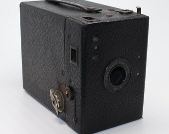 Kodak Portrait Hawkeye No. 2 120 Film Antique Box Camera – c. 1930 - Tested and good condition