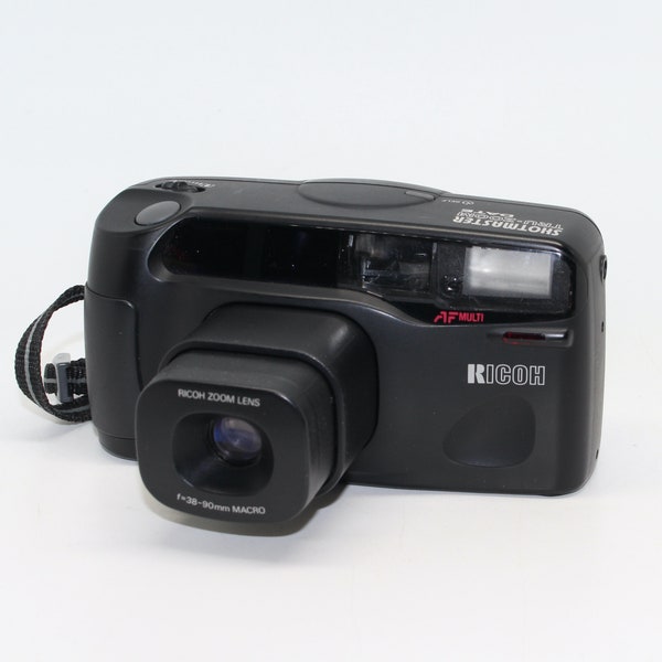 Ricoh Shotmaster Tru-Zoom Date (RZ-900) Compact 35mm Film Camera with 38 to 90mm zoom lens and case – Very good condition and tested