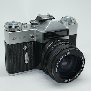 Vintage Zenit-E 35mm Film SLR Camera: 29mm Lens & Case - Tested c.1976