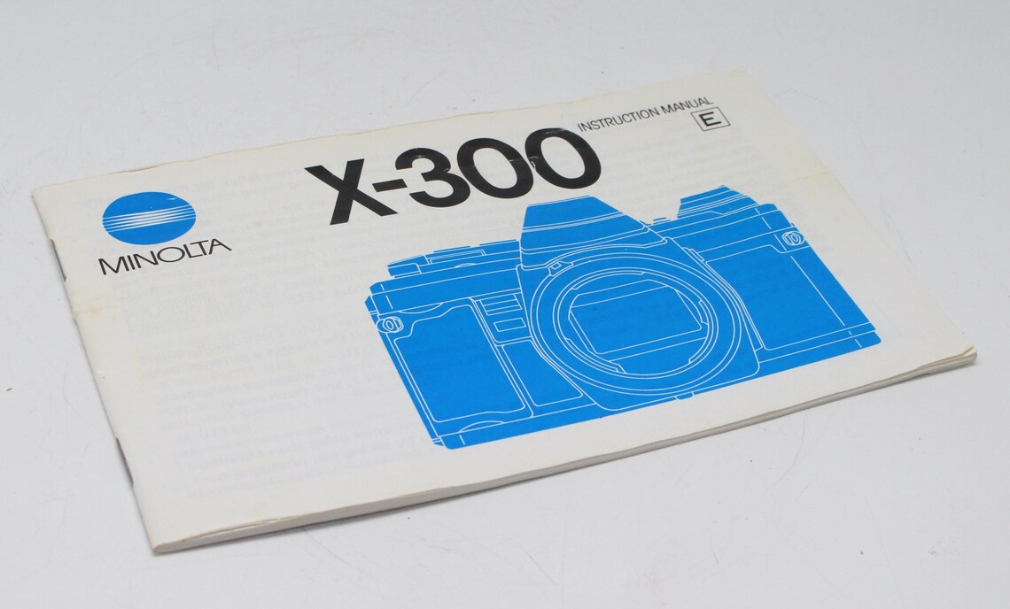 Minolta X-300 SLR Camera Manual - 35mm Film (c. 1984) - Vintage Instructions, foto 1 di 2