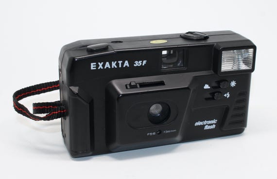 Vintage Exakta 35F 35mm Film Camera: Tested, with carry case and strap