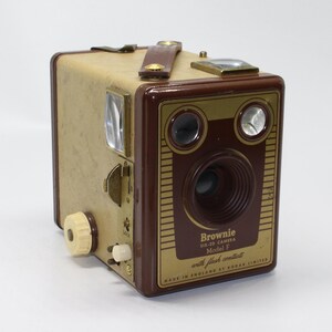 Kodak Brownie Six-20 Box Camera Model F 1955-1957 Very Good