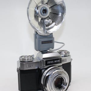 Zeiss Ikon Contaflex Super B: 35mm Film SLR Camera w/ 50mm Zeiss Tessar Lens